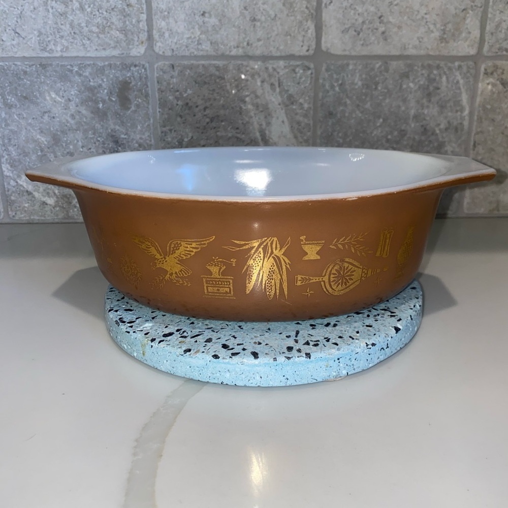 Vintage Pyrex Forest Fancies Brown Casserole Dish Gold Pattern Mixing Bowl - Picture 3 of 5